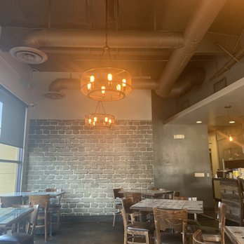 Earth Bistro - Nicely laid out with a rustic industrial vibe. - Pizza Near Me - Temecula, California