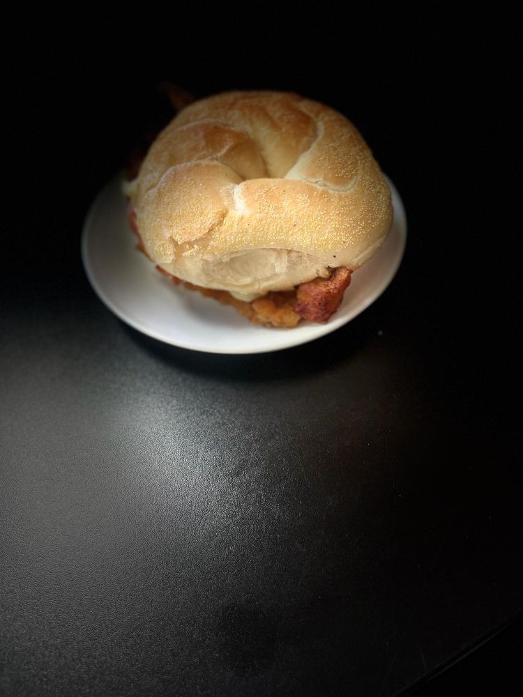 BAGEL EXPRESS Updated July 2024 18 Photos & 38 Reviews 207A W