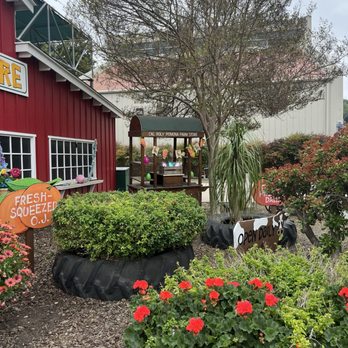 Cal Poly Pomona Farm Store - Fruits & Veggies Near Me - Pomona, California