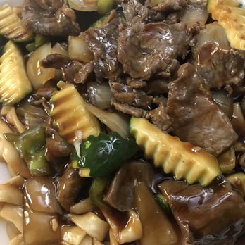 Kitty's Kitchen - Beef with oyster sauce with homemade noodles - Chinese Near Me - Manteca, California Kitty's Kitchen - Beef with oyster sauce with homemade noodles - Chinese Near Me - Manteca, California