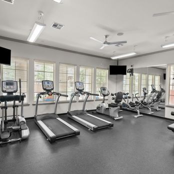 The Loop - Apartments Near Me - Conroe, Texas