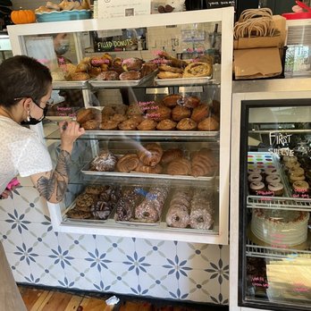 Clementine Bakery - Bakeries Near Me - Brooklyn, New York
