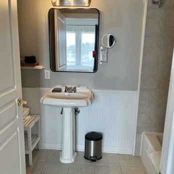 Artisan Downtown - Hotels Near Me - DeLand, Florida Artisan Downtown - Hotels Near Me - DeLand, Florida