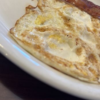 Village Inn Restaurant - Fried egg and bacon - Breakfast & Brunch Near Me - Saint Augustine, Florida Village Inn Restaurant - Fried egg and bacon - Breakfast & Brunch Near Me - Saint Augustine, Florida