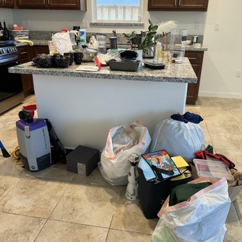 Lopez House Cleaning - Home Cleaning Near Me - Antioch, California Lopez House Cleaning - Home Cleaning Near Me - Antioch, California