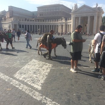 Piazza San Pietro - Landmarks & Historical Buildings Near Me - Rome, RM Piazza San Pietro - Landmarks & Historical Buildings Near Me - Rome, RM