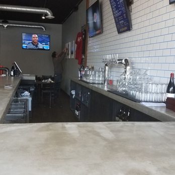 Chilly Water Taproom - Pubs Near Me - Indianapolis, Indiana Chilly Water Taproom - Pubs Near Me - Indianapolis, Indiana
