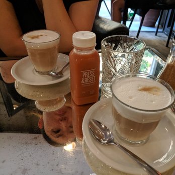 Elsa y Fred - Fresh pressed juice - Tapas/Small Plates Near Me - Barcelona, B