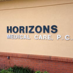 Horizons Medical Care & Aesthetics - Name on building.