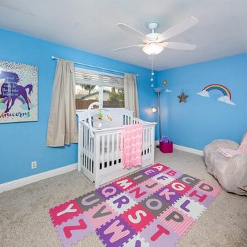 ColorsMesh Homestaging - Nursery with Sweety's staging - Home Staging Near Me