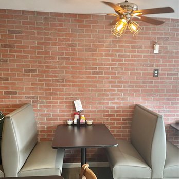 Lakeside Grill - cozy - American Near Me - Smithville, New Jersey Lakeside Grill - cozy - American Near Me - Smithville, New Jersey