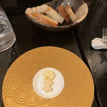 Mugen - Complimentary bread and their adorable puzzle piece butters! - New American Near Me - Honolulu, Hawaii