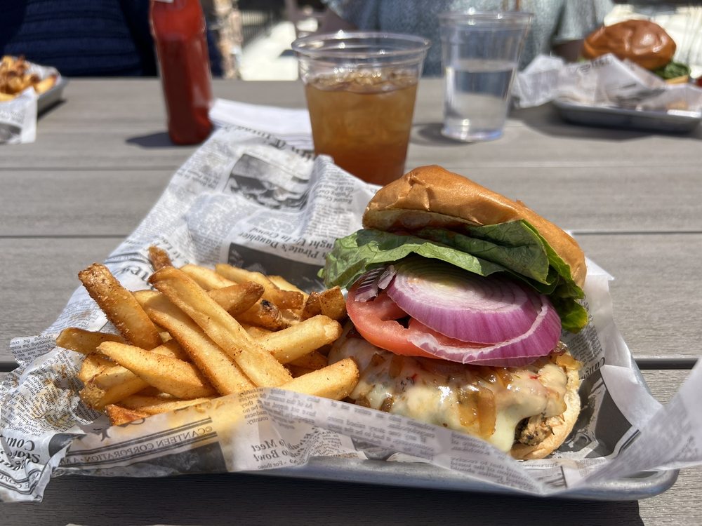 Hoodletown Brewing