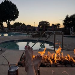 Kings River RV Resort - Fire pit by the hot tub/pool