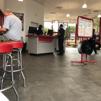 Discount Tire - Waiting area - Tires Near Me - Charlotte, North Carolina Discount Tire - Waiting area - Tires Near Me - Charlotte, North Carolina