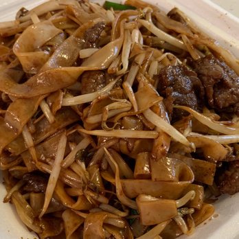 Lagoon Chinese Restaurant - Beef chow fun (dry) - Chinese Near Me - Honolulu, Hawaii Lagoon Chinese Restaurant - Beef chow fun (dry) - Chinese Near Me - Honolulu, Hawaii