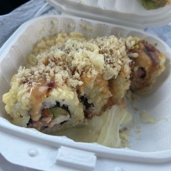 Hanamichi - San Ysidro roll: salmon, cream cheese, avocado, fried, sauce - Sushi Bars Near Me - National City, California Hanamichi - San Ysidro roll: salmon, cream cheese, avocado, fried, sauce - Sushi Bars Near Me - National City, California
