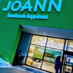 JOANN Fabric and Crafts - Attractive store from the outside.