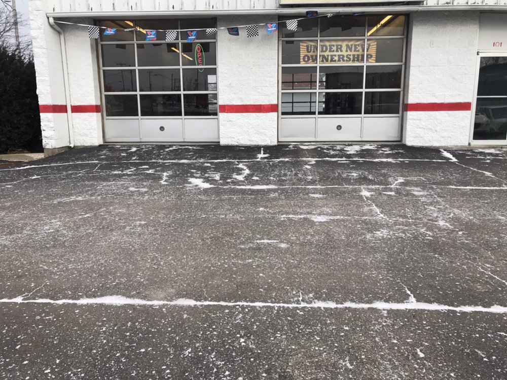 FENTON QUICK LUBE Updated September 2024 1530 N Leroy St, Fenton