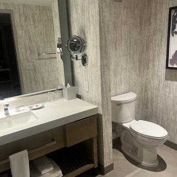 Loews - Hotels Near Me - Arlington, Texas Loews - Hotels Near Me - Arlington, Texas