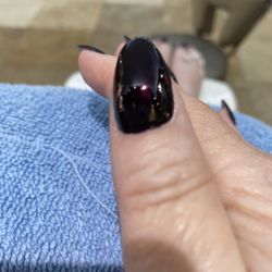 Luxury Nails & Day Spa - Look at that shine on super dark polish! Perfectly polished with no correction needed!
