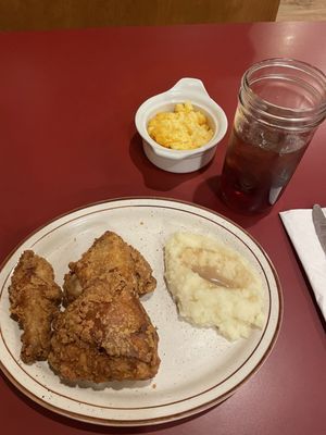 Mama Dip's Kitchen by null
