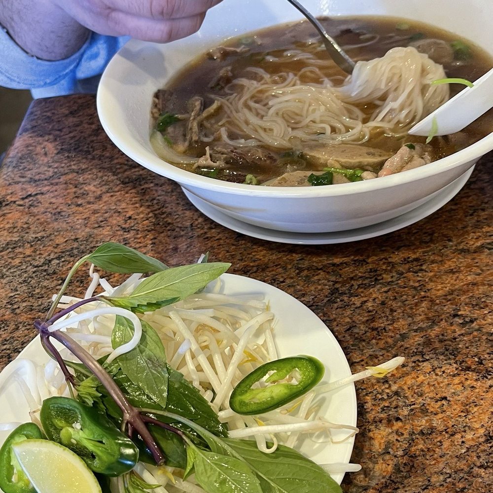 Pho King Good - Combo pho - Vietnamese Near Me - Auburn, California Pho King Good - Combo pho - Vietnamese Near Me - Auburn, California