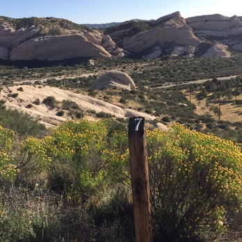 Mormon Rocks Interpretive Trail - Hiking Near Me - Phelan, California Mormon Rocks Interpretive Trail - Hiking Near Me - Phelan, California