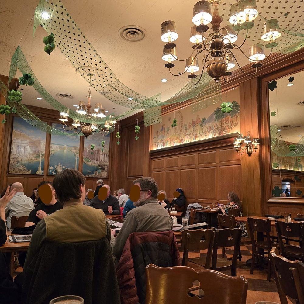 The Berghoff Restaurant - Interior - Bars Near Me - Chicago, Illinois The Berghoff Restaurant - Interior - Bars Near Me - Chicago, Illinois