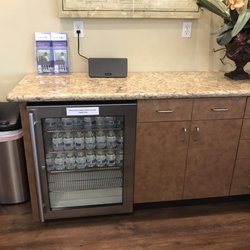 Andrew C Dreyer, DDS MS - Water in waiting area.