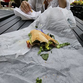 Primo Cafe & Market - Roast beef sub lol!!!! Pathetic.  I slice of roast beef, ALL BREAD.   Worse sandwich ever. $10 for this???? Horrible - Grocery Near Me - Miami Beach, Florida