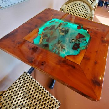 Lover's Point Beach Cafe - Table - Cafes Near Me - Pacific Grove, California