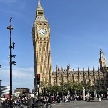 Big Ben - Landmarks & Historical Buildings Near Me