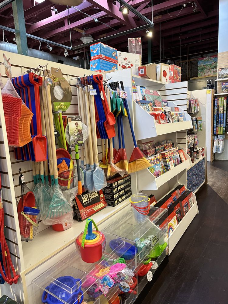 POPPY’S Updated October 2024 24 Photos 136 Petaluma Blvd N