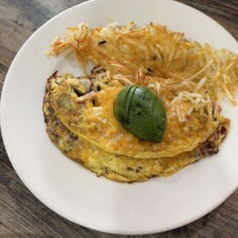 Leos Country Cafe - Country Omelette (add avo) also jam up! (He ended up ordering ranchero sauce too and smothering it! Yum!!) - American Near Me - Hesperia, California