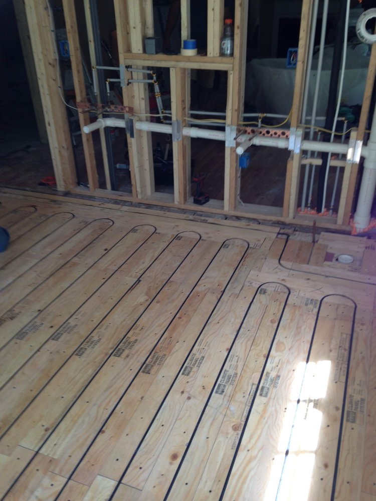 Slide of 3R Plumbing and Mechanical