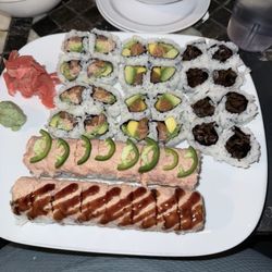 The Other Fish - 5 rolls:   Drunk on Tuesday Cobalt Mango salmon Mi amore Shiitake