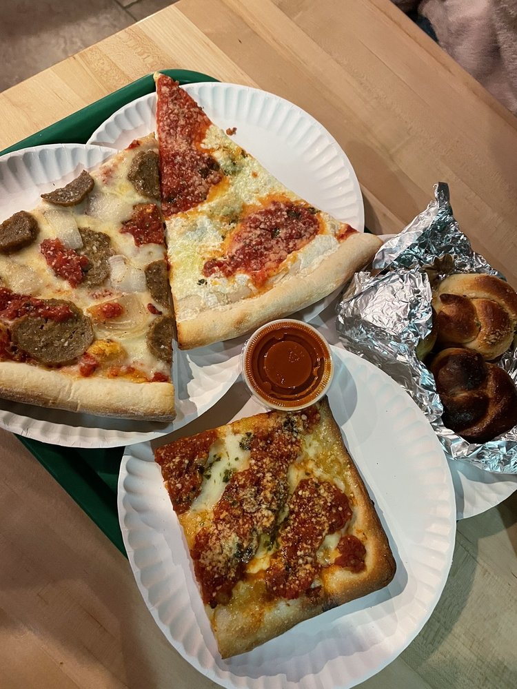 NONNA’S PIZZA & PASTA 18 Photos & 11 Reviews 1802 N Ankeny Blvd