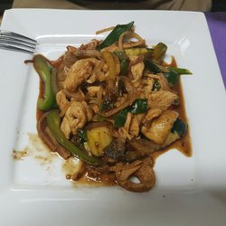 Lanna Thai Restaurant - Stir fry ginger with beef