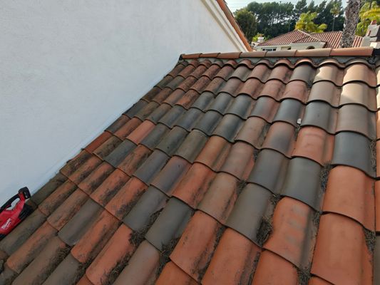 J.E.C. Roofing Inc. Logo