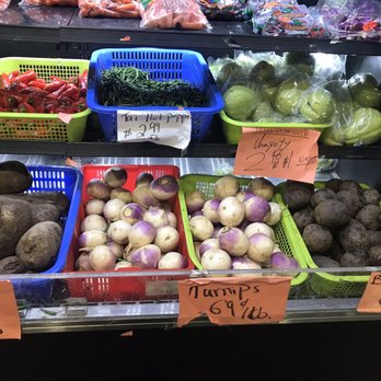 Dearborn produce - There's a terrific selection of fresh peppers here, too. - Fruits & Veggies Near Me - Dearborn, Michigan Dearborn produce - There's a terrific selection of fresh peppers here, too. - Fruits & Veggies Near Me - Dearborn, Michigan
