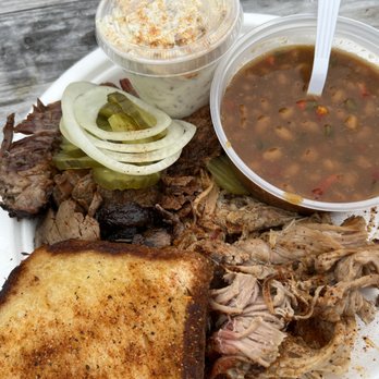 Elwood's Shack - Two Meat Plate with pulled pork and brisket. - Barbeque Near Me - Memphis, Tennessee Elwood's Shack - Two Meat Plate with pulled pork and brisket. - Barbeque Near Me - Memphis, Tennessee