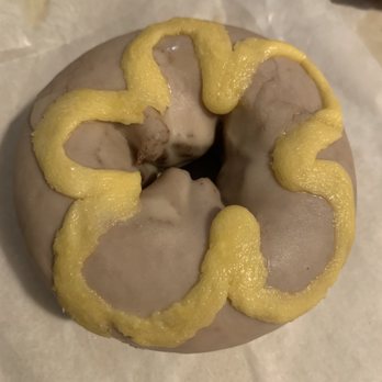 Doughnut Plant - Maple doughnut - Donuts Near Me - Long Island City, New York Doughnut Plant - Maple doughnut - Donuts Near Me - Long Island City, New York
