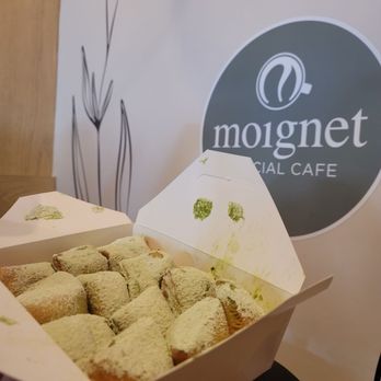 Moignet  A Social Cafe - Mango mochi beignets - Bakeries Near Me - Las Vegas, Nevada