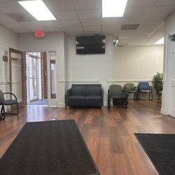 Mothershed & Mothershed DPM - Waiting room