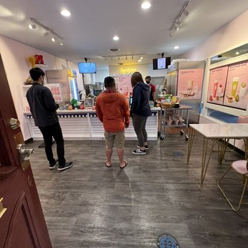 TaoTaoTea - Inside - Bubble Tea Near Me - Saratoga, California