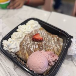 Sugar Bae Dessert Cafe - Sugar Bae crepe 7/10 with strawberry gelato 6/10