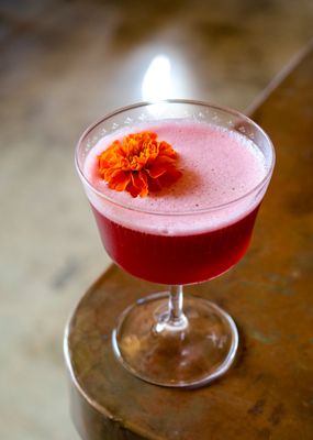 Broken Spanish Comedor by null