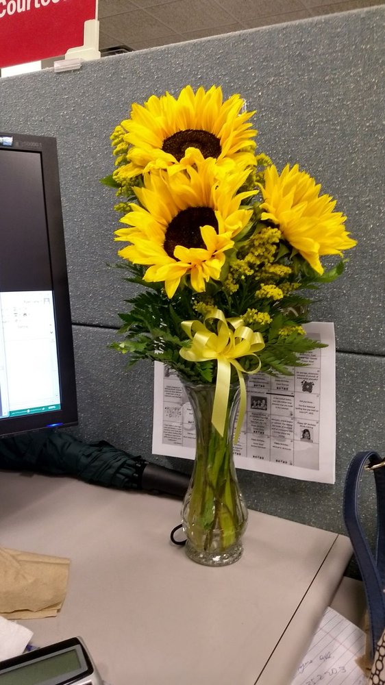 KIRK’S FLOWERS & REALLY NEAT GIFTS Updated September 2024 11