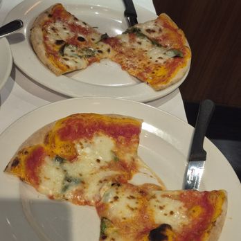 Il Fornello - Margerita Pizza - Pizza Near Me - North York, Ontario Il Fornello - Margerita Pizza - Pizza Near Me - North York, Ontario